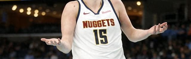 AG体育-又一项历史第一！约基奇你太狠了，80年没人实现的壮举，轻松做到|三分球|掘金|尼古拉-约基奇|波特兰开拓者队|斯库特·亨德森_新浪体育_新浪新闻