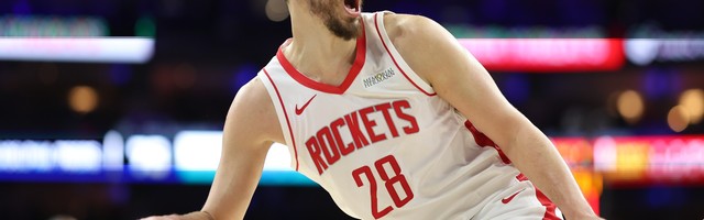 AG体育-两连胜！杜兰特33+8，申京33+9，五锋成逆转关键，乌度卡研究成功