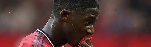 邮报：因梅努团队和曼联高层仍有问题未解决，双方未谈妥续约